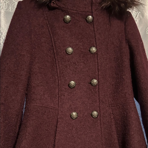 Women's Double-Breasted Coat with Faux Fur Trim - Burgundy - Picture 3 of 7